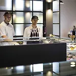ノボテル リール アエロポール 4* レスカン
