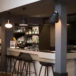 Novotel Lille Aeroport Hotel 4*