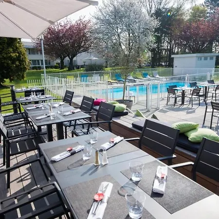 Novotel Lille Aeroport 4*