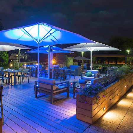 Отель Novotel Lille Aeroport