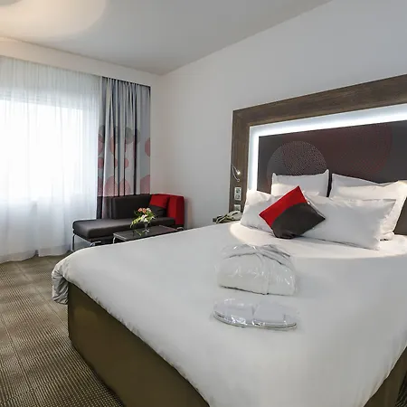 Novotel Lille Aeroport Отель Лескен
