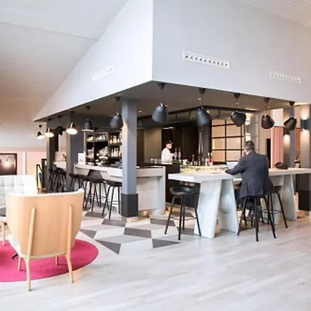 Novotel Lille Aeroport 4*