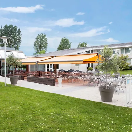 Novotel Lille Aeroport 4*