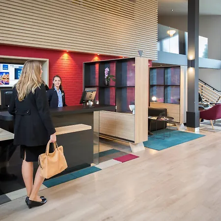 Novotel Lille Aéroport 4*