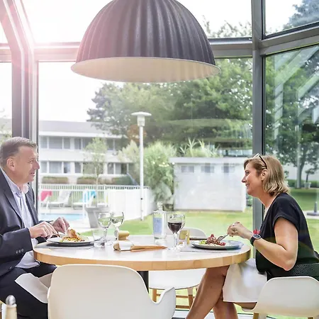 Novotel Lille Aeroport 4*