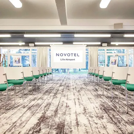 Novotel Lille Aéroport Hotel 4*