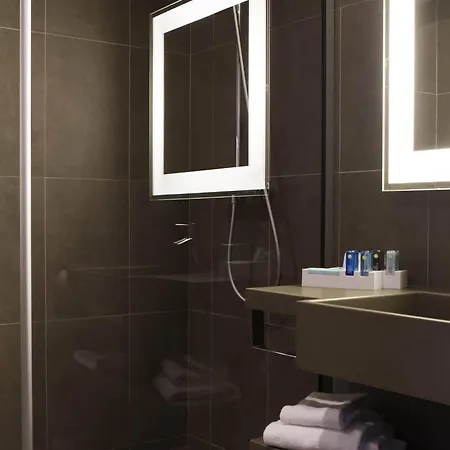 Novotel Lille Aeroport 4*