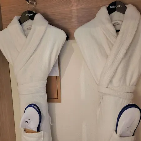 Novotel Lille Aéroport Hotel Lesquin