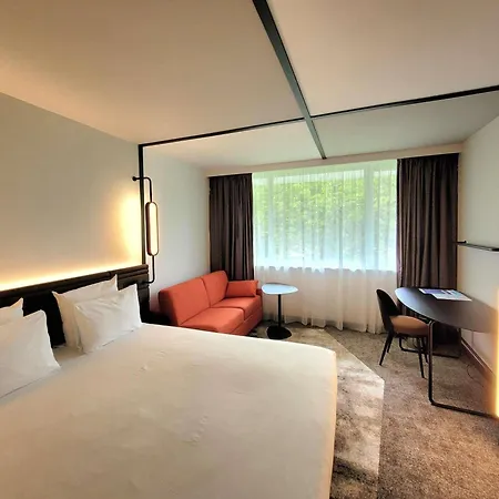 Novotel Lille Aéroport 4*