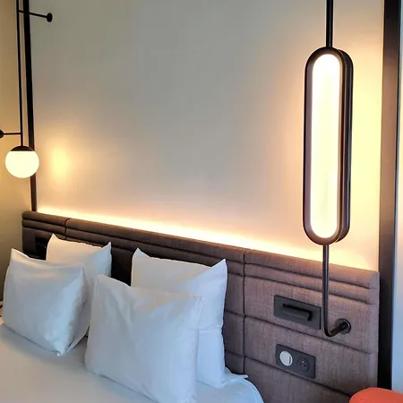 Novotel Lille Aéroport Hotel Lesquin