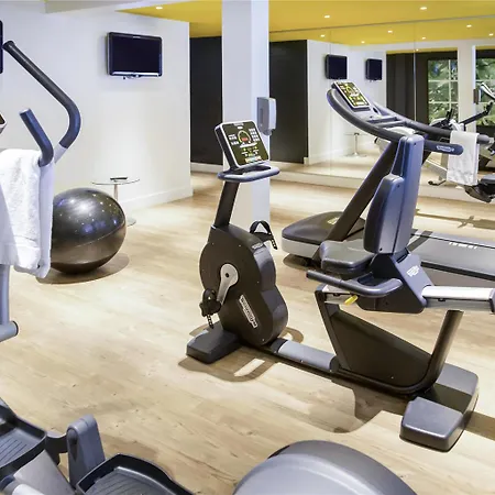 Novotel Lille Aéroport Hotel 4*