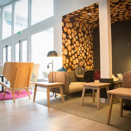 Novotel Lille Aeroport Отель Лескен
