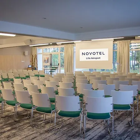 Novotel Lille Aeroport Hotel 4*