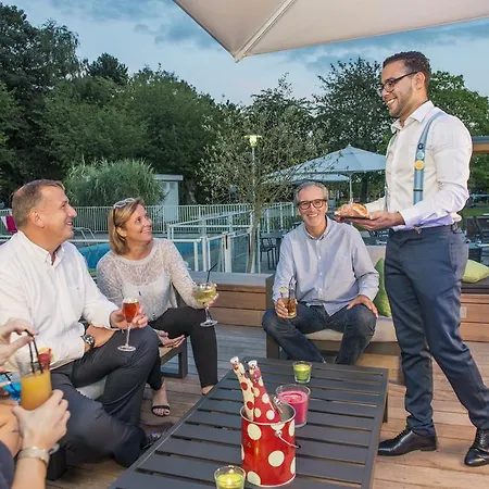 Novotel Lille Aeroport Отель Лескен