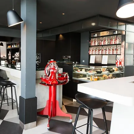 Novotel Lille Aeroport Лескен